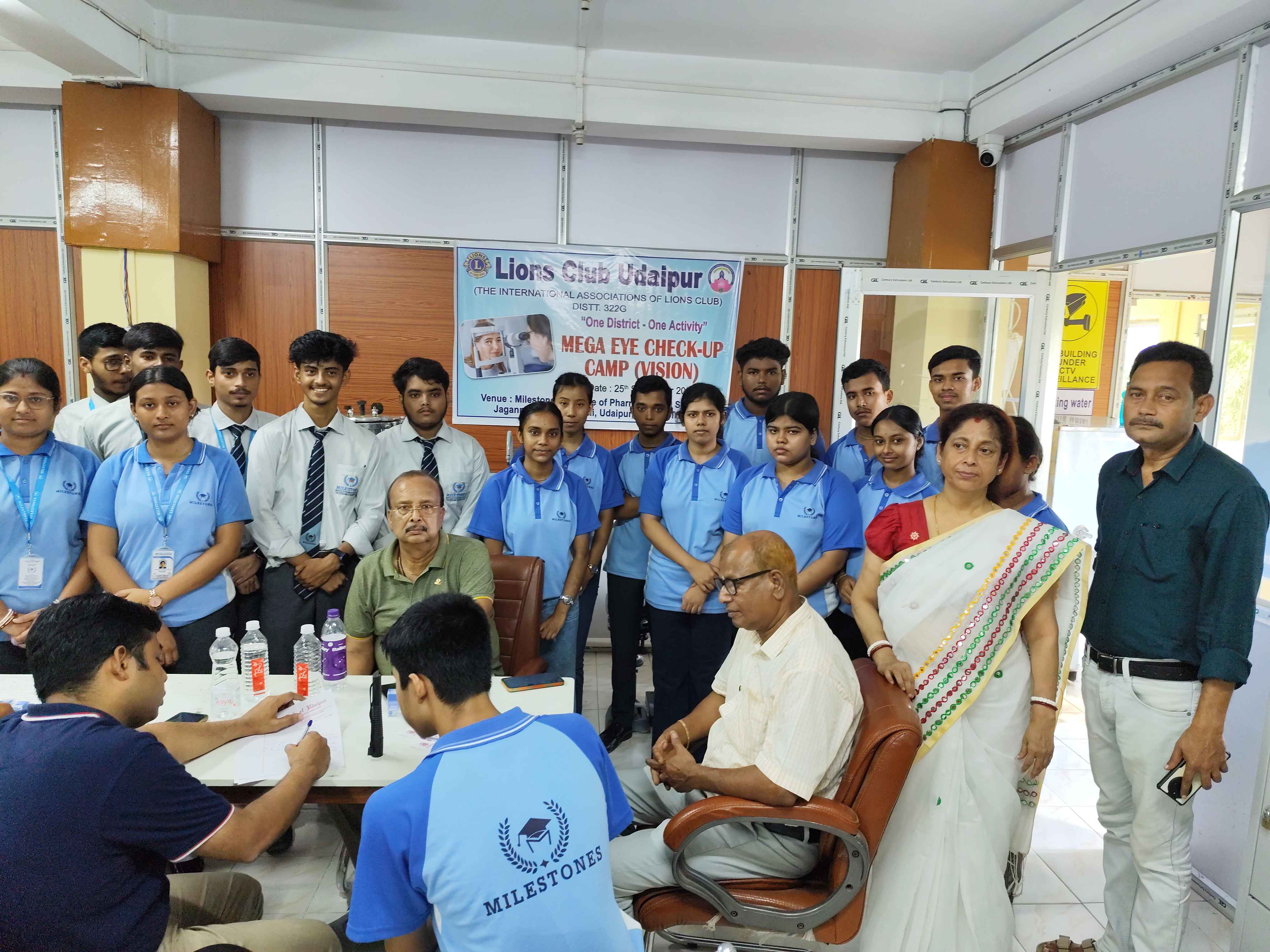 চক্ষু পরীক্ষা শিবিরের আয়োজন করেন উদয়পুর লায়ন্স ক্লাব